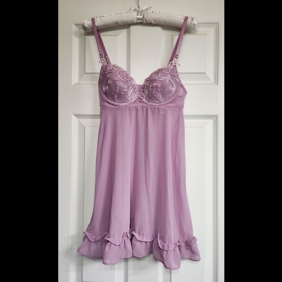 Elegant Lavender Lace Chemise - Picture 1 of 7